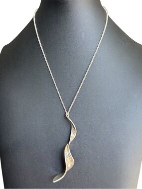 Tiffany & Co Frank Gehry Orchid Twist Pendant Necklace Sterling Silver